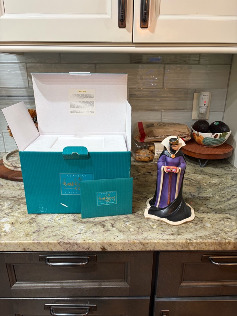 Disney Classics Evil Queen Figurine with Original Box - Purple & Black